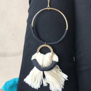 White and black necklace